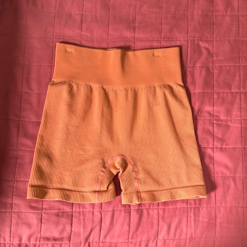 ribbed athletic shorts